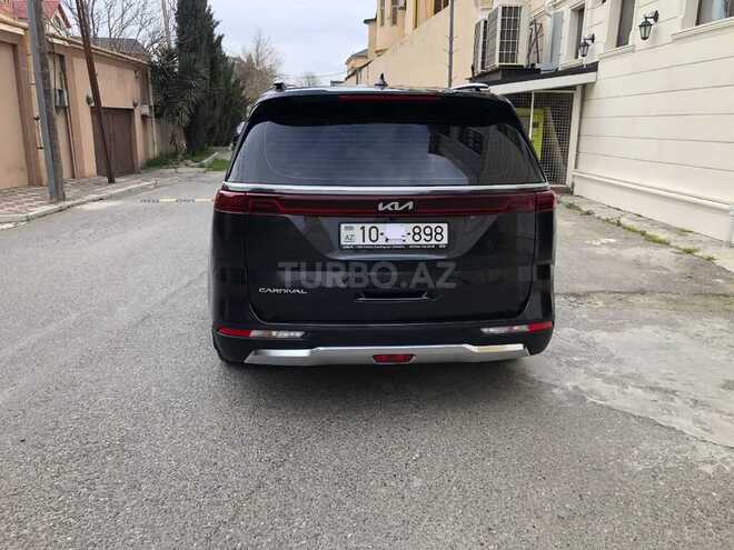 Kia Carnival-5