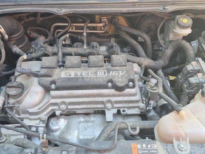 Chevrolet Cobalt-11