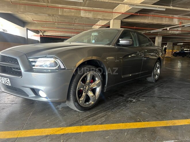Dodge Charger-3