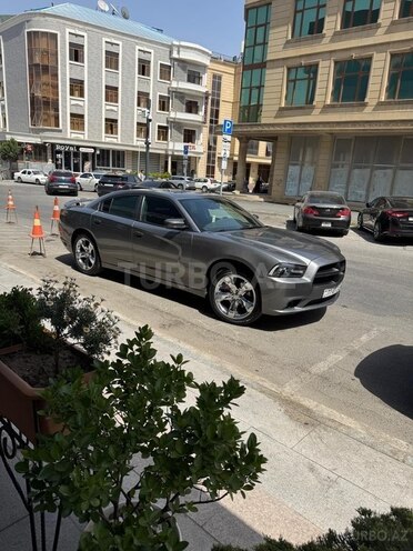 Dodge Charger-2