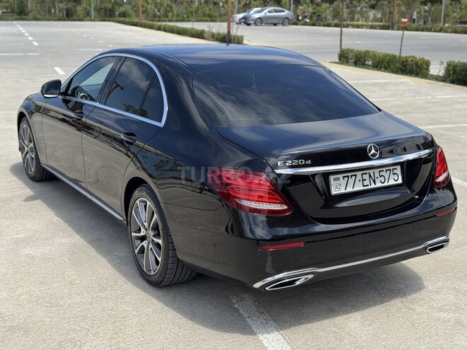 Mercedes E 220 d 2016, 337,000 km - 2.0 l - Bakı