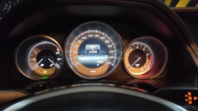 Mercedes E 200 2013, 212,448 km - 2.0 l - Bakı