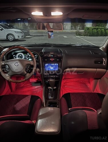 Nissan Maxima-5