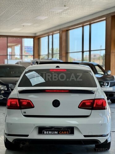 Volkswagen Passat-12