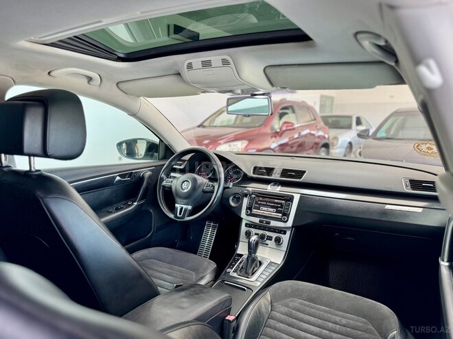Volkswagen Passat-17
