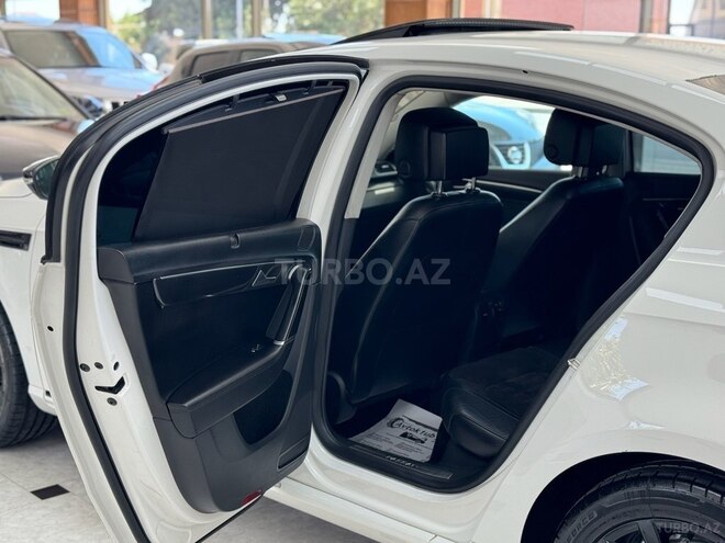 Volkswagen Passat-32
