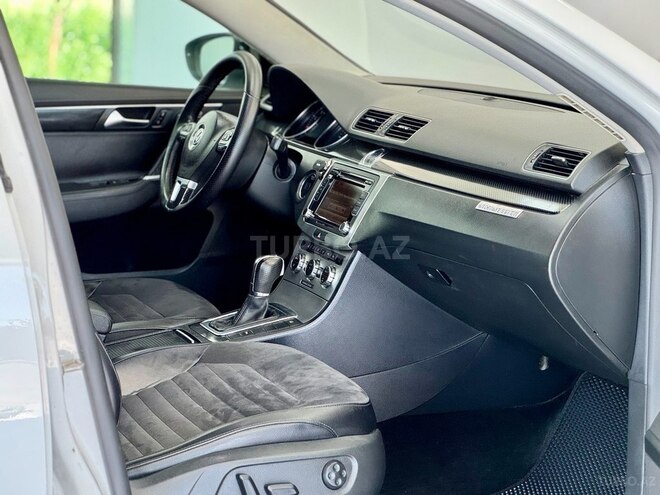 Volkswagen Passat-21