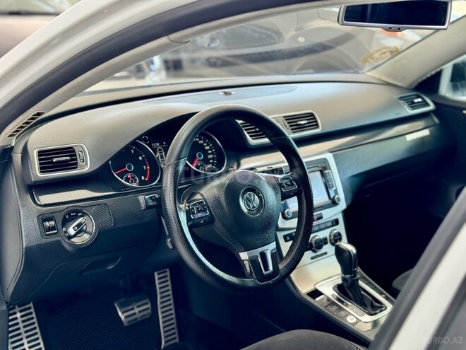 Volkswagen Passat-26