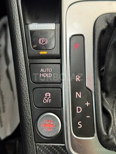 Volkswagen Passat-29