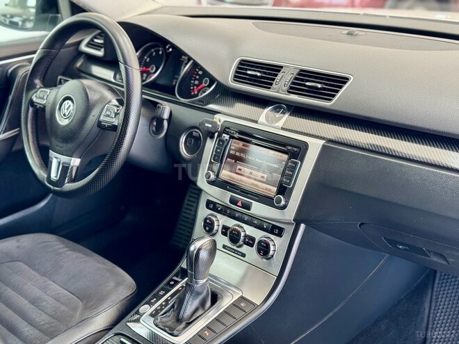Volkswagen Passat-24