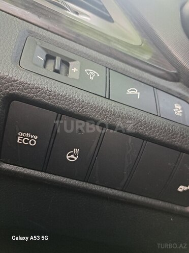 Hyundai Santa Fe-11
