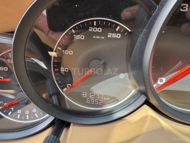 Porsche Cayenne 2013, 82,000 km - 3.6 л - Bakı