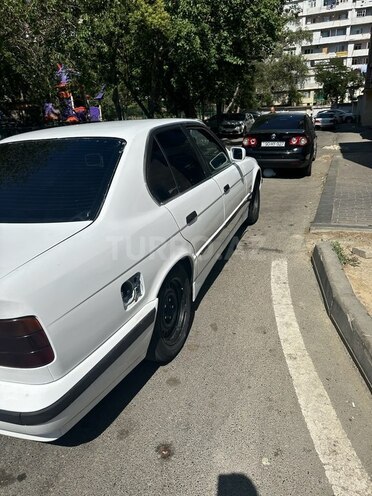 BMW 525 1989, 393,393 km - 2.5 l - Bakı