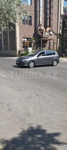 Hyundai i30 2010, 353,000 km - 1.6 l - Bakı