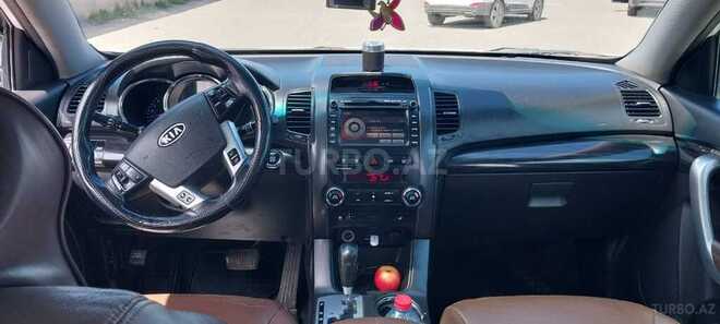 Kia Sorento-9