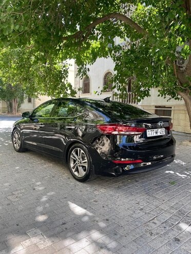 Hyundai Elantra 2016, 241,402 km - 2.0 л - Bakı