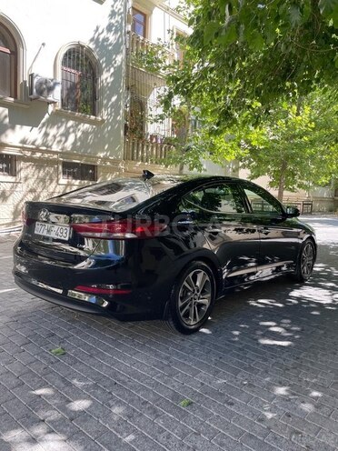Hyundai Elantra 2016, 241,402 km - 2.0 л - Bakı