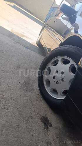 Mercedes C 220 1995, 368,500 km - 2.2 л - Bakı