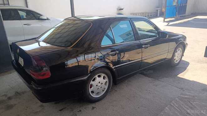 Mercedes C 220 1995, 368,500 km - 2.2 л - Bakı