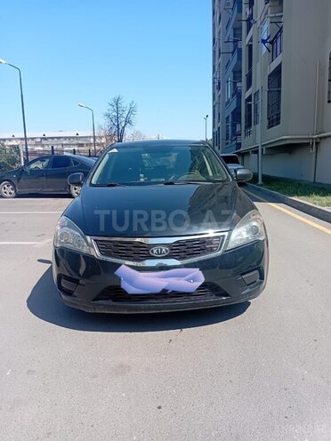 Kia  2009, 256,882 km - 1.4 l - Gəncə