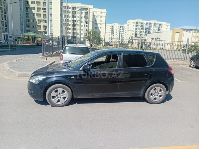 Kia  2009, 256,882 km - 1.4 l - Gəncə