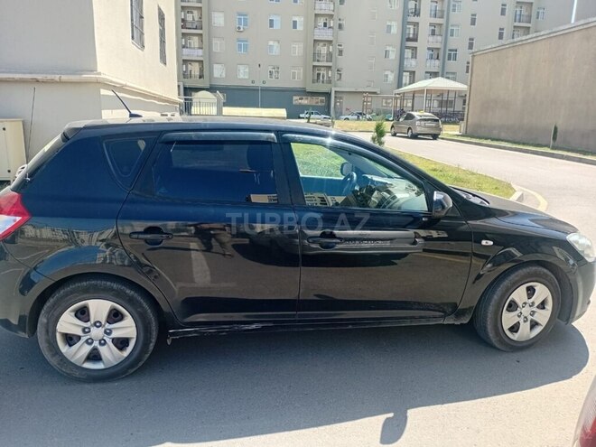 Kia  2009, 256,882 km - 1.4 l - Gəncə