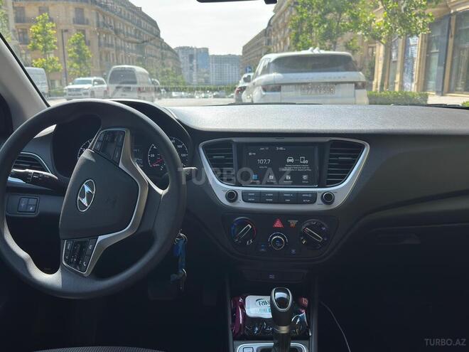 Hyundai Accent 2022, 32,187 km - 1.6 l - Bakı
