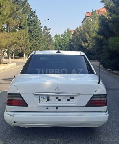 Mercedes E 220 1995, 222,222 km - 2.2 l - Bakı