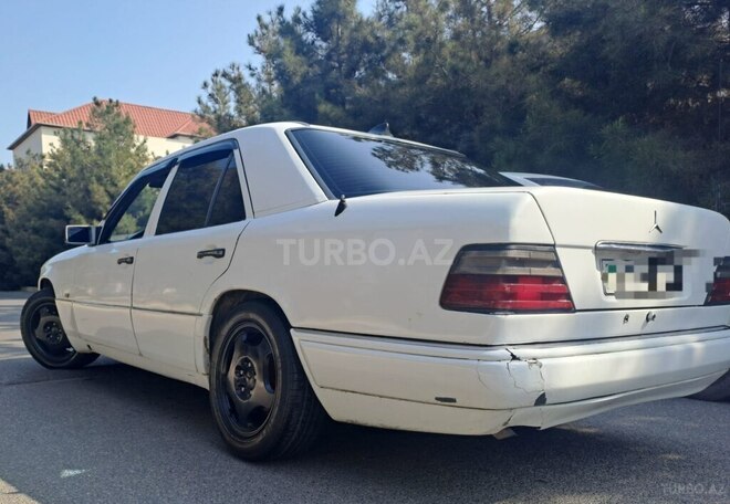 Mercedes E 220 1995, 222,222 km - 2.2 l - Bakı