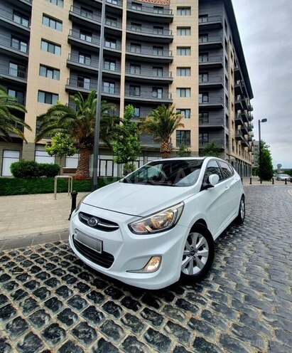 Hyundai Accent 2015, 182,000 km - 1.6 l - Bakı