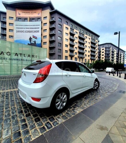 Hyundai Accent 2015, 182,000 km - 1.6 l - Bakı