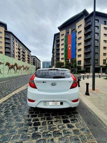 Hyundai Accent 2015, 182,000 km - 1.6 l - Bakı
