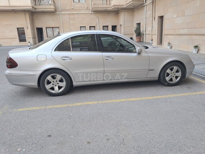 Mercedes E 270 2002, 496,580 km - 2.7 l - Bakı