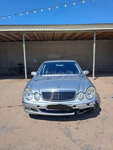 Mercedes E 270 2002, 496,580 km - 2.7 l - Bakı