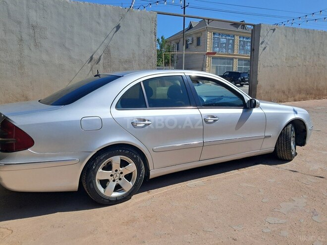 Mercedes E 270 2002, 496,580 km - 2.7 l - Bakı