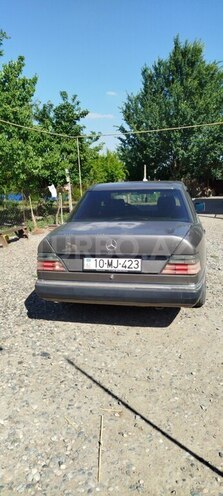 Mercedes E 200 1992, 367,916 km - 2.0 l - Beyləqan