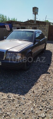 Mercedes E 200 1992, 367,916 km - 2.0 l - Beyləqan