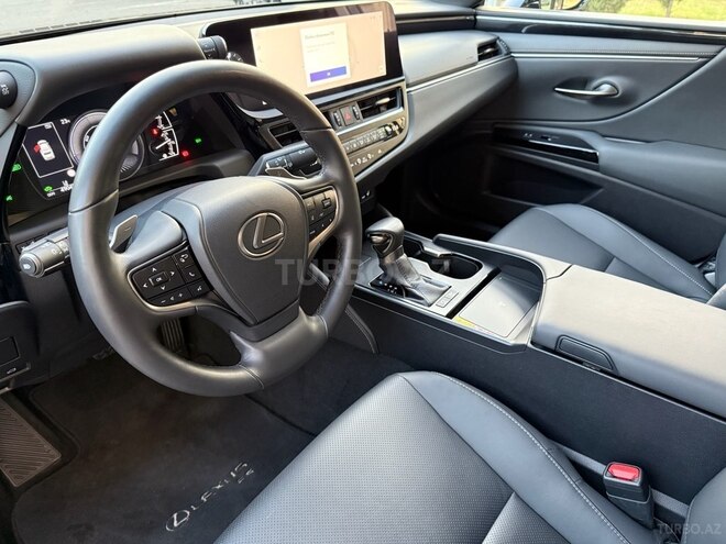 Lexus ES 300h 2023, 49,000 km - 2.5 l - Bakı