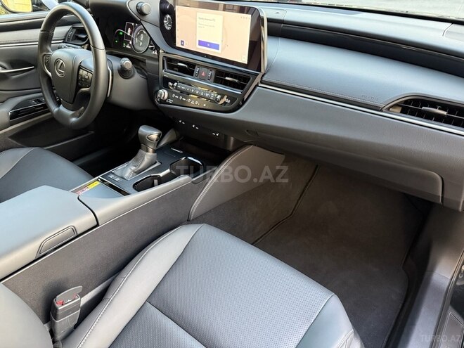 Lexus ES 300h 2023, 49,000 km - 2.5 l - Bakı