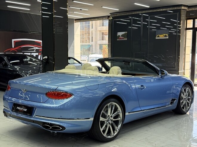 Bentley Continental GT-24