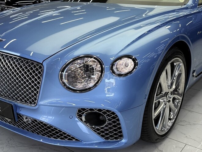 Bentley Continental GT-6