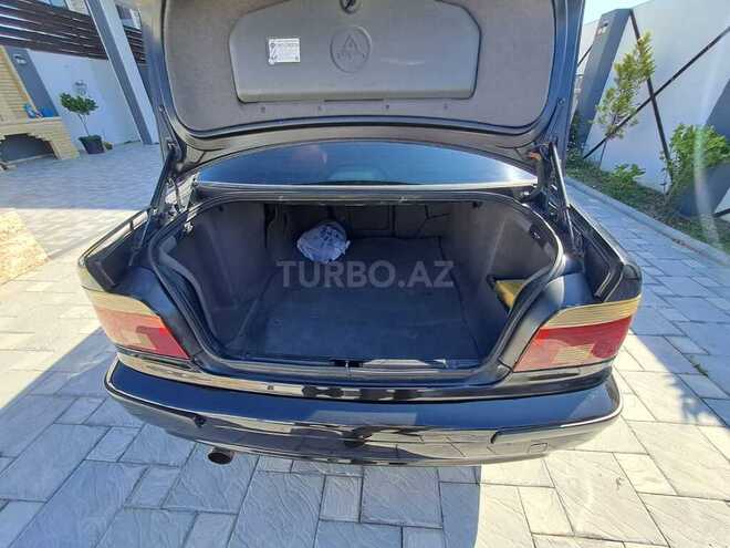 BMW 528 2000, 354,000 km - 2.8 л - Bakı