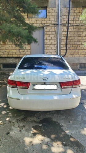 Hyundai Sonata-2