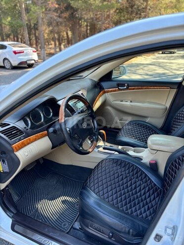 Hyundai Sonata-6