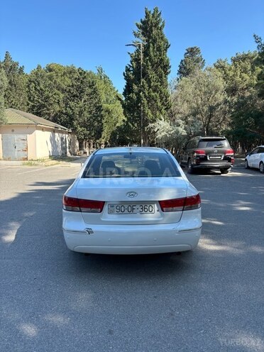 Hyundai Sonata-2