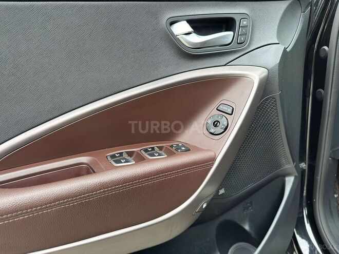 Hyundai Grand Santa Fe 2016, 225,000 km - 2.2 l - Bakı