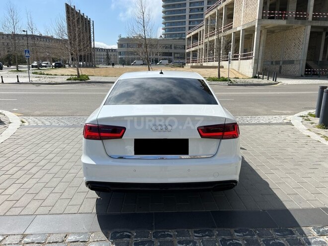 Audi A6-6