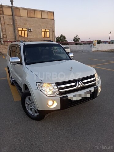 Mitsubishi Pajero 2008, 205,000 km - 3.0 л - Bakı