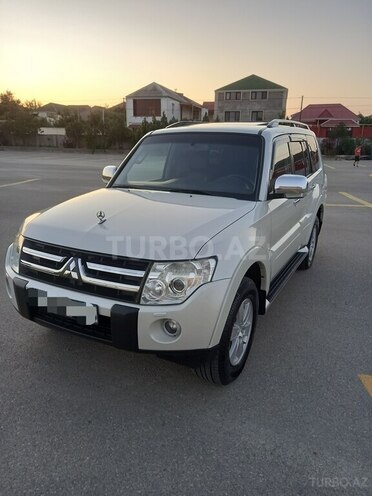 Mitsubishi Pajero 2008, 205,000 km - 3.0 л - Bakı