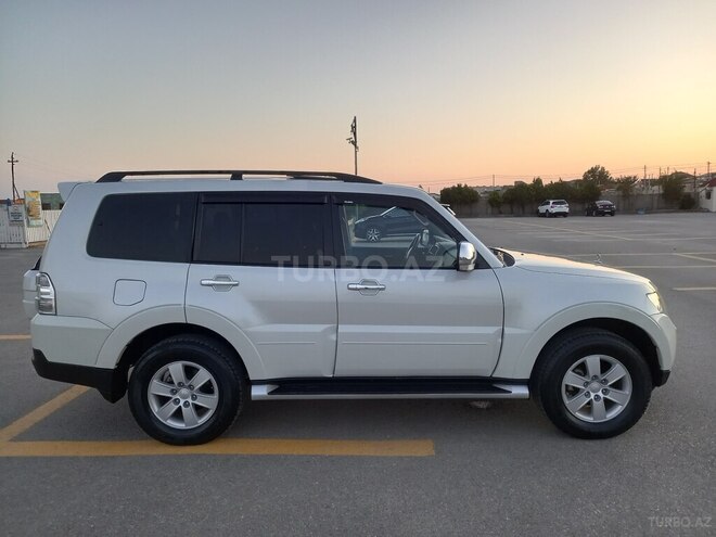 Mitsubishi Pajero 2008, 205,000 km - 3.0 л - Bakı